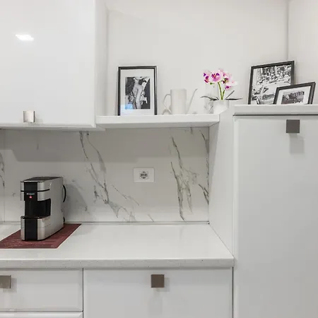 Chic House Апартаменты
